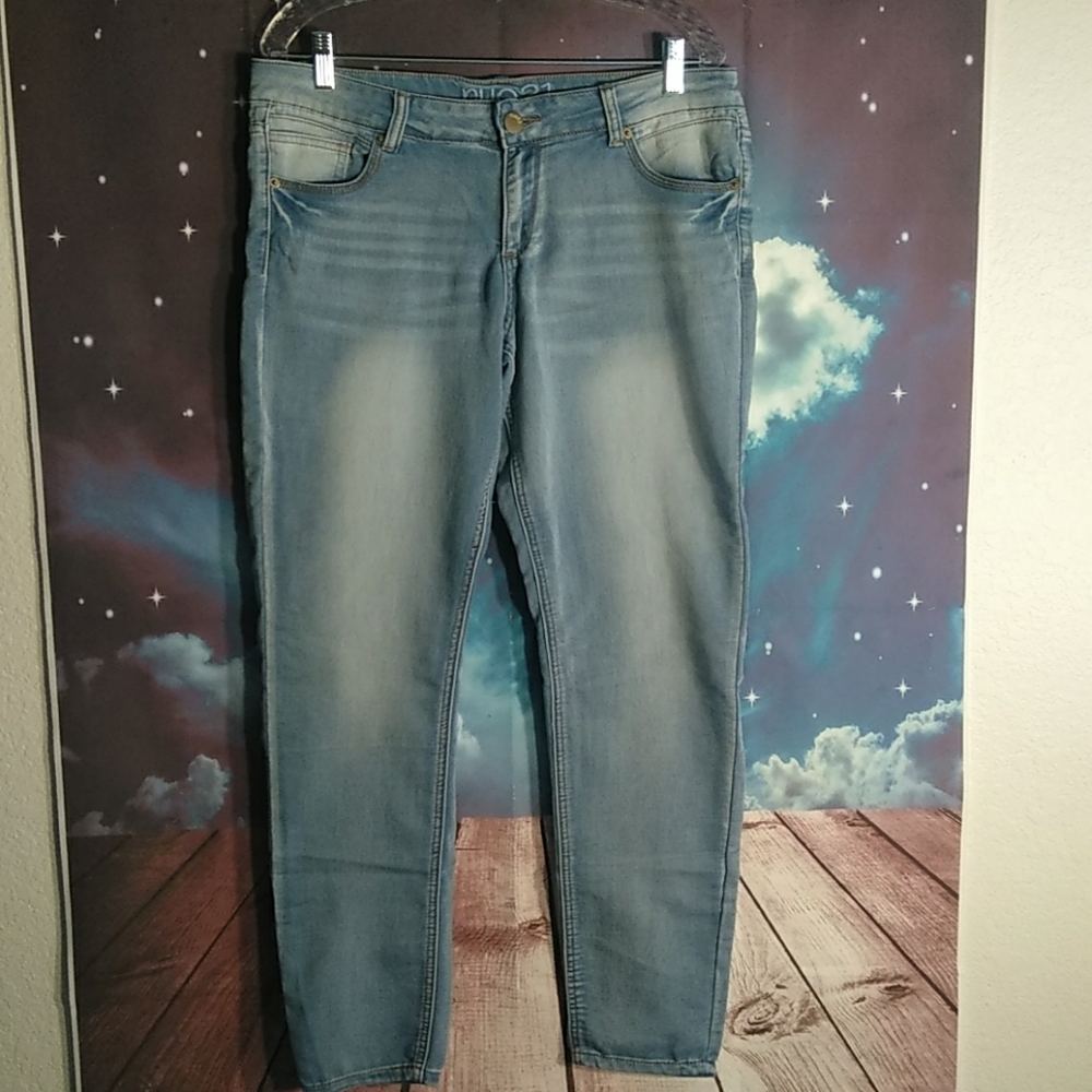 Rue 21 women's jeans size 13/14 R